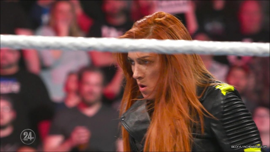 Becky_Lynch_-_The_Man_mp4_002593700.jpg