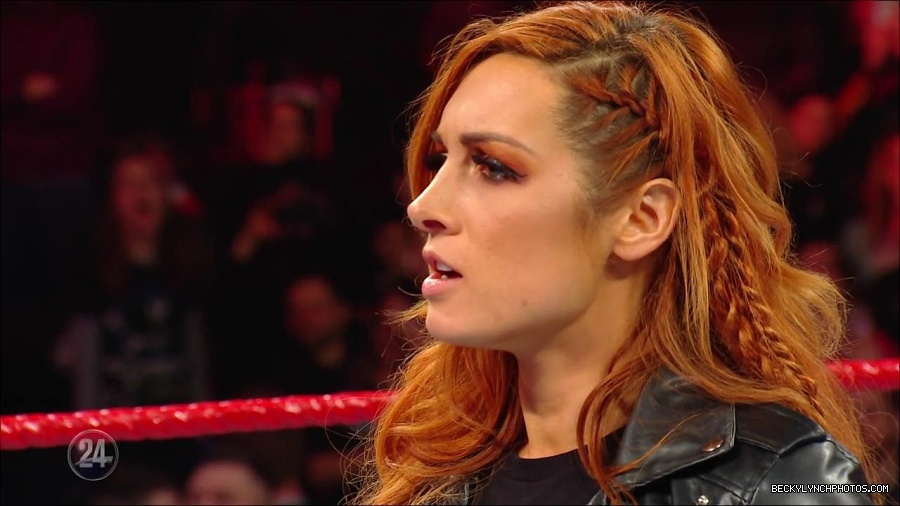 Becky_Lynch_-_The_Man_mp4_002616500.jpg