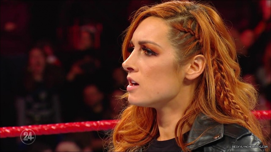 Becky_Lynch_-_The_Man_mp4_002616700.jpg