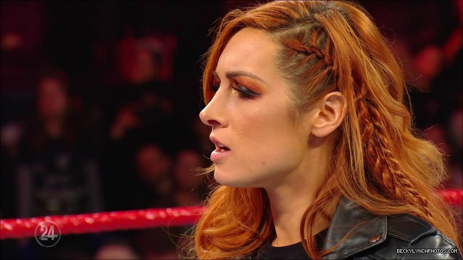 Becky_Lynch_-_The_Man_mp4_002617300.jpg