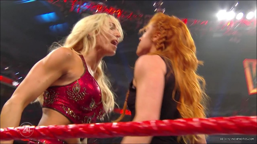 Becky_Lynch_-_The_Man_mp4_002630700.jpg