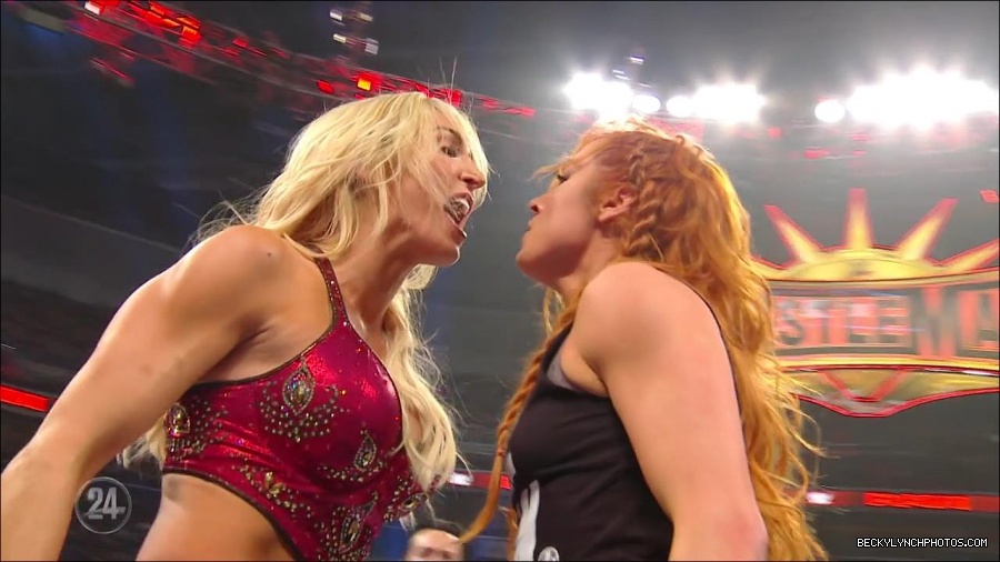 Becky_Lynch_-_The_Man_mp4_002631100.jpg