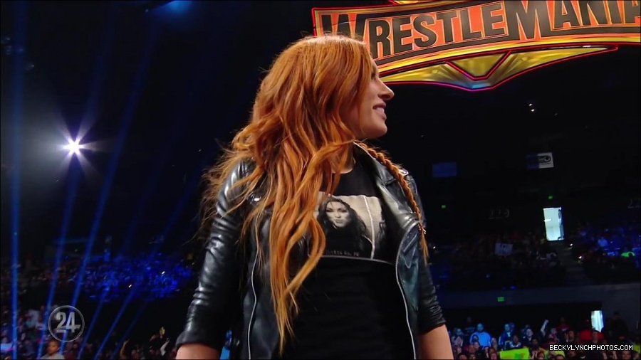 Becky_Lynch_-_The_Man_mp4_002670300.jpg