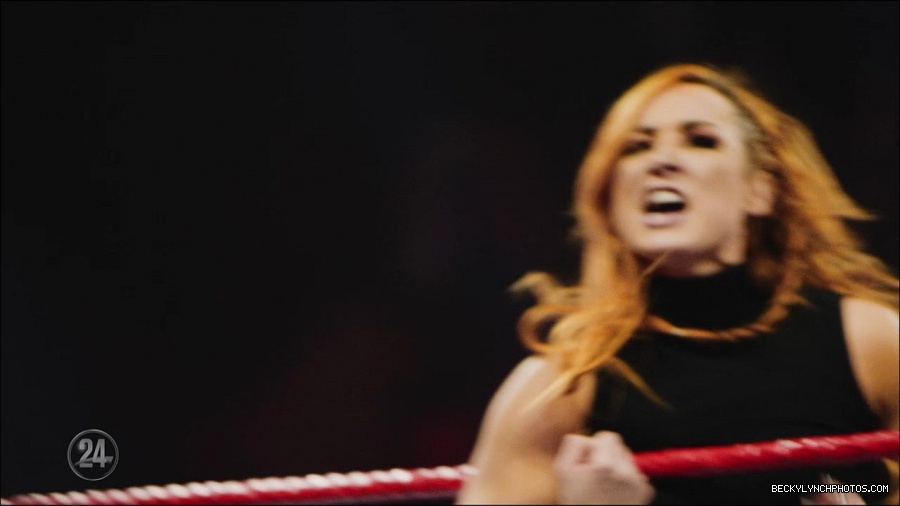 Becky_Lynch_-_The_Man_mp4_002731100.jpg
