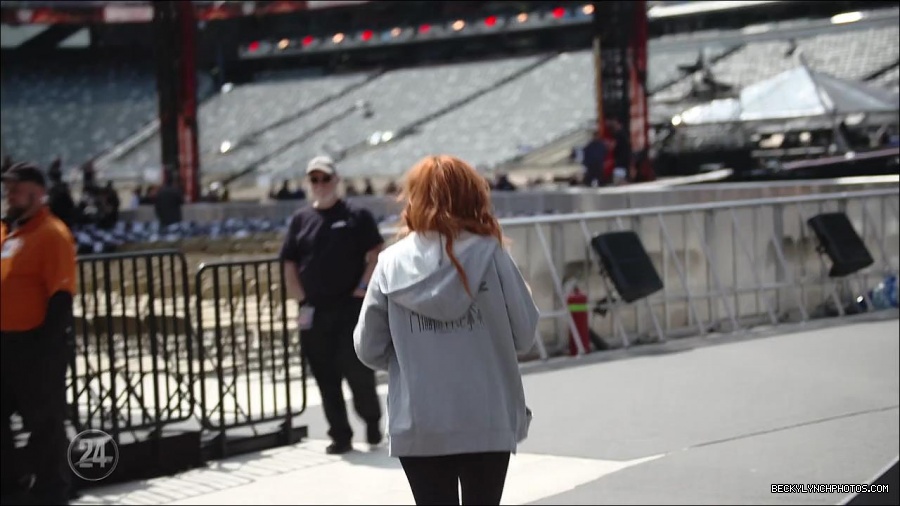 Becky_Lynch_-_The_Man_mp4_002804000.jpg