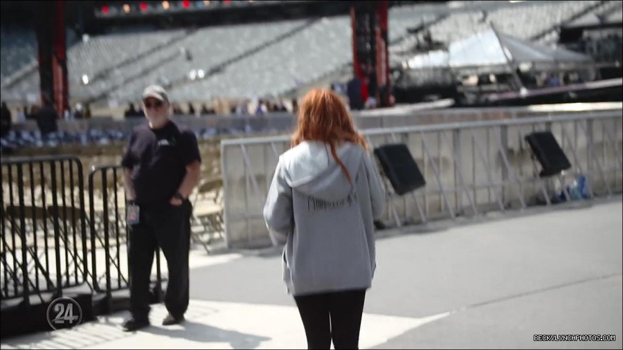Becky_Lynch_-_The_Man_mp4_002804800.jpg