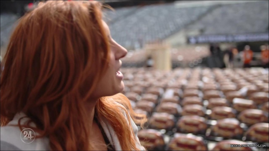 Becky_Lynch_-_The_Man_mp4_002815600.jpg