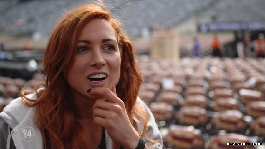 Becky_Lynch_-_The_Man_mp4_002823200.jpg