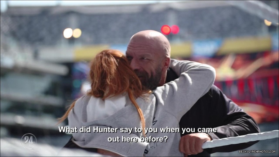 Becky_Lynch_-_The_Man_mp4_002841600.jpg