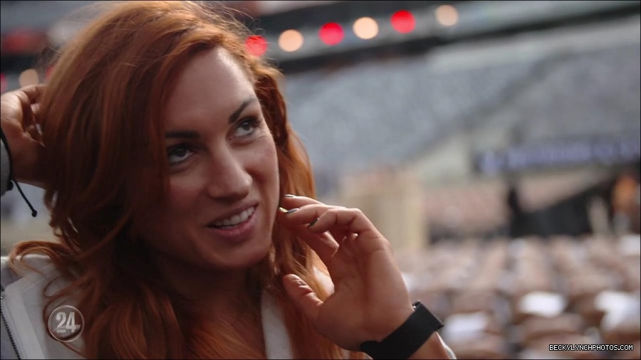 Becky_Lynch_-_The_Man_mp4_002873600.jpg