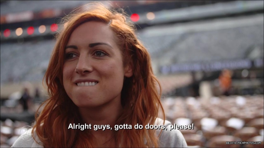 Becky_Lynch_-_The_Man_mp4_002886000.jpg