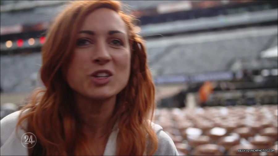 Becky_Lynch_-_The_Man_mp4_002891200.jpg