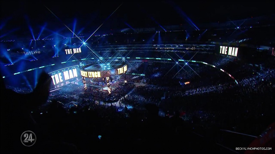 Becky_Lynch_-_The_Man_mp4_003095033.jpg