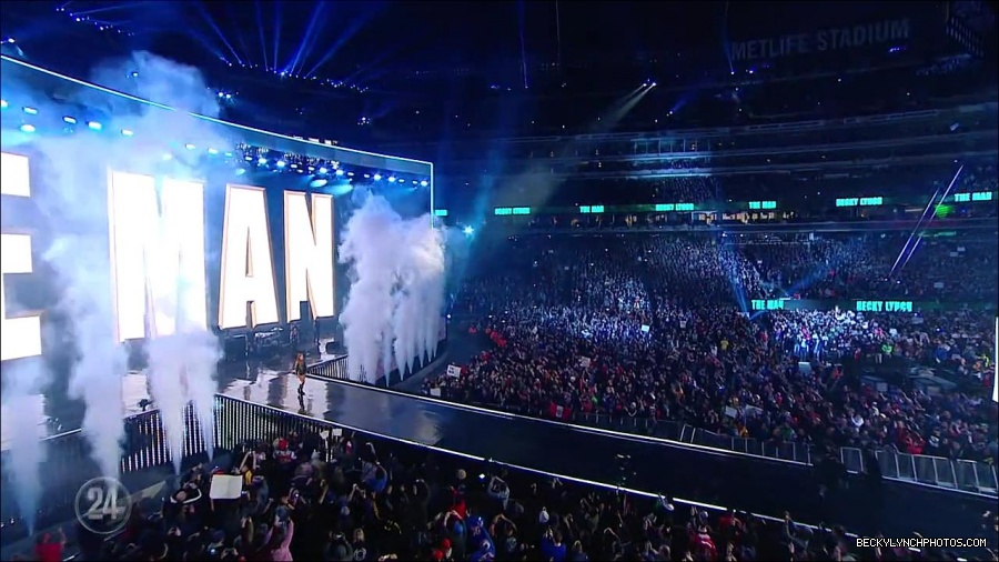 Becky_Lynch_-_The_Man_mp4_003105833.jpg