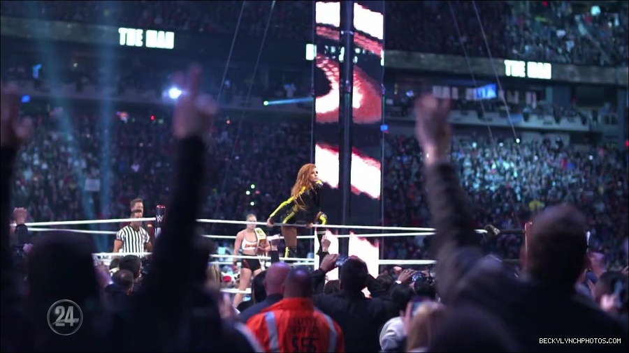 Becky_Lynch_-_The_Man_mp4_003131033.jpg