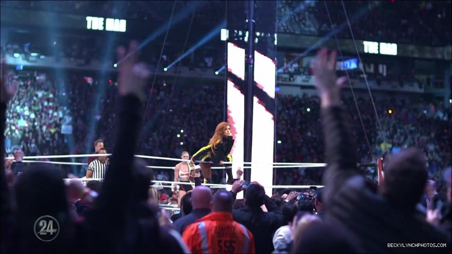 Becky_Lynch_-_The_Man_mp4_003131833.jpg