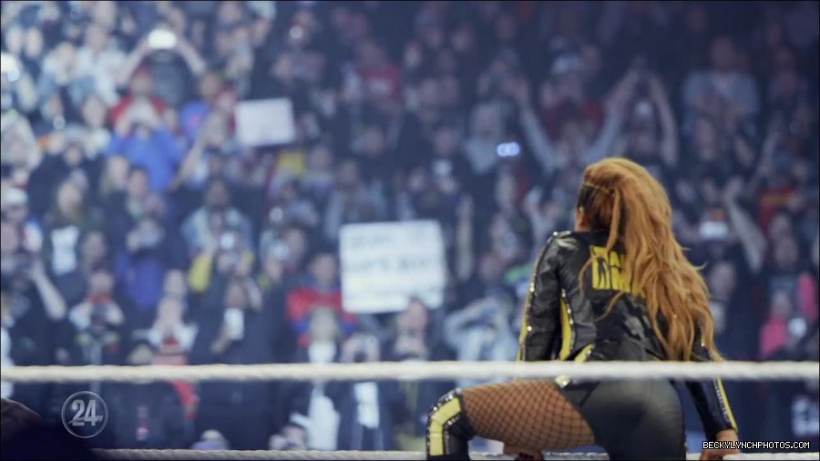 Becky_Lynch_-_The_Man_mp4_003137433.jpg