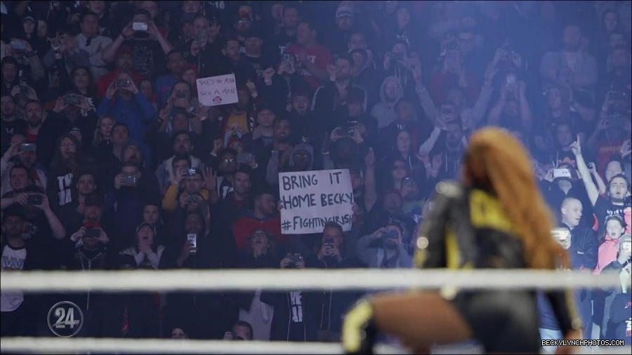 Becky_Lynch_-_The_Man_mp4_003140233.jpg