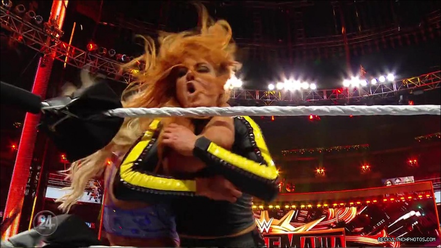 Becky_Lynch_-_The_Man_mp4_003192633.jpg