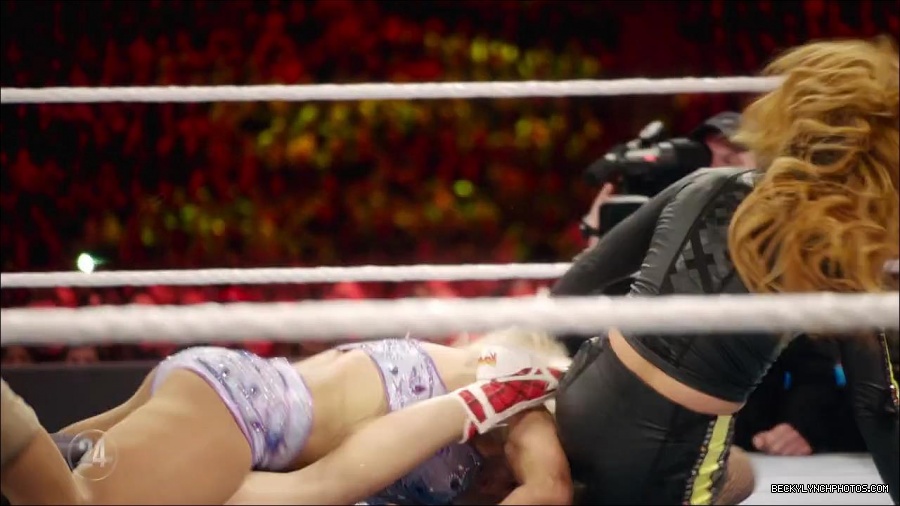 Becky_Lynch_-_The_Man_mp4_003220233.jpg