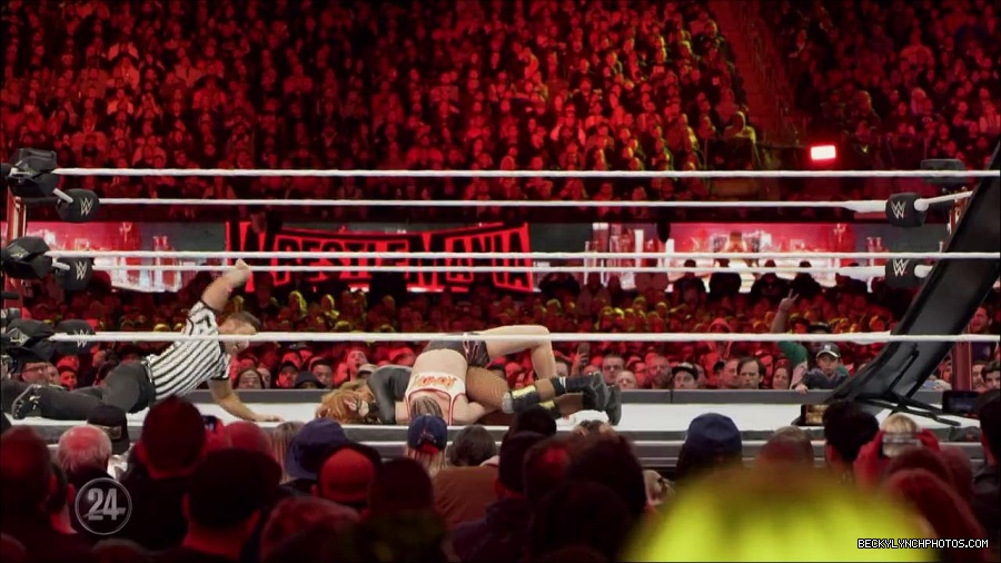 Becky_Lynch_-_The_Man_mp4_003320933.jpg