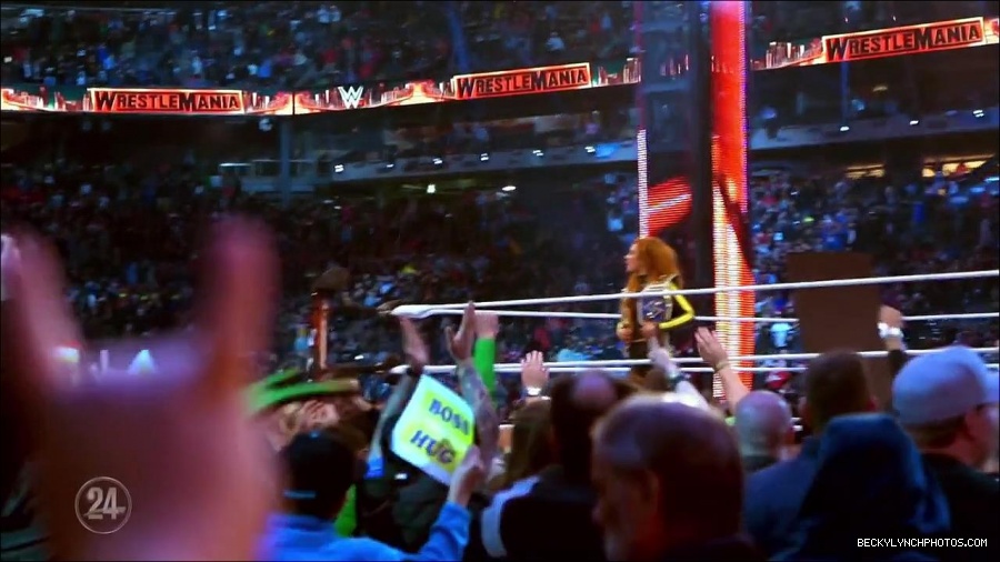 Becky_Lynch_-_The_Man_mp4_003375733.jpg