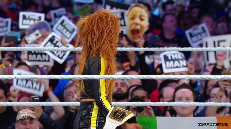Becky_Lynch_-_The_Man_mp4_003379733.jpg