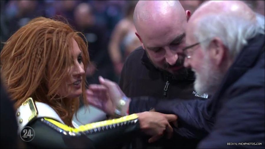 Becky_Lynch_-_The_Man_mp4_003386533.jpg