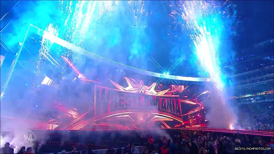 Becky_Lynch_-_The_Man_mp4_003392933.jpg
