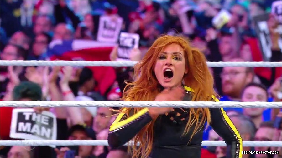 Becky_Lynch_-_The_Man_mp4_003394933.jpg