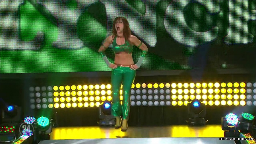 Becky_Lynch_-_The_Man_mp4_003404900.jpg