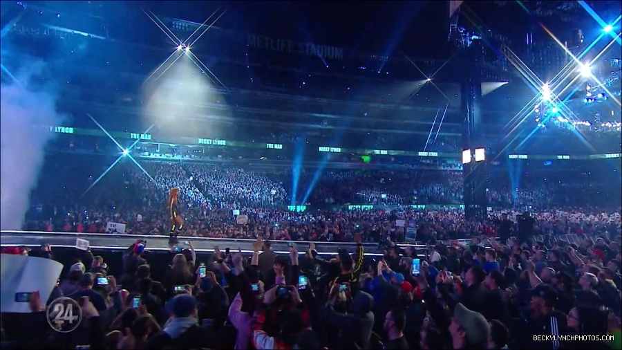 Becky_Lynch_-_The_Man_mp4_003415700.jpg