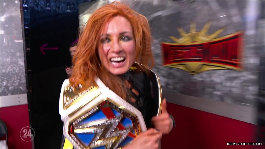 Becky_Lynch_-_The_Man_mp4_003453700.jpg