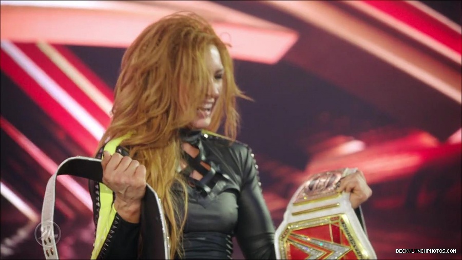 Becky_Lynch_-_The_Man_mp4_003483300.jpg