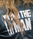 Becky_Lynch_-_The_Man_mp4_000075700.jpg