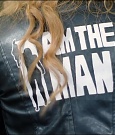 Becky_Lynch_-_The_Man_mp4_000076500.jpg