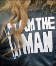 Becky_Lynch_-_The_Man_mp4_000077300.jpg