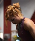 Becky_Lynch_-_The_Man_mp4_000080100.jpg