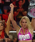 Becky_Lynch_-_The_Man_mp4_000769366.jpg