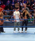 Becky_Lynch_-_The_Man_mp4_001017133.jpg