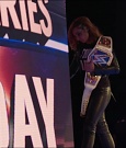 Becky_Lynch_-_The_Man_mp4_001928900.jpg
