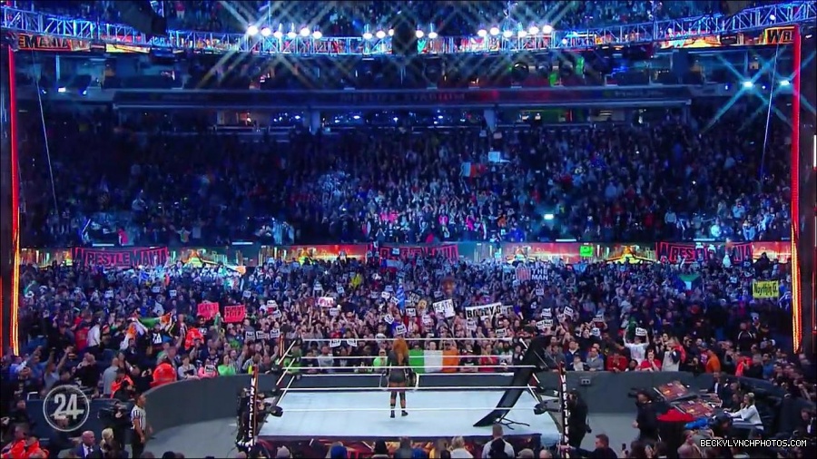 WresleMania_New_York_mp4_003021833.jpg