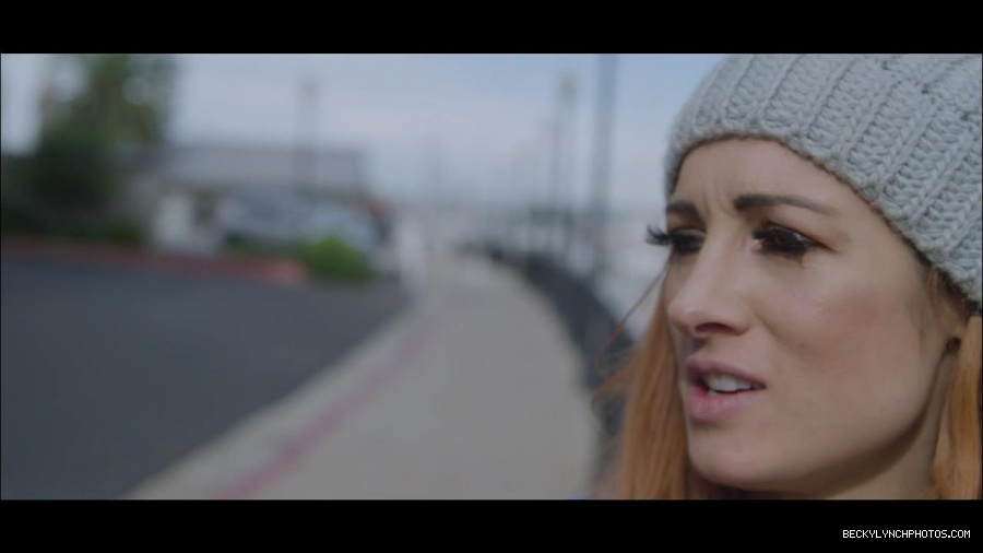 Becky_Lynch_mp4_000009400.jpg