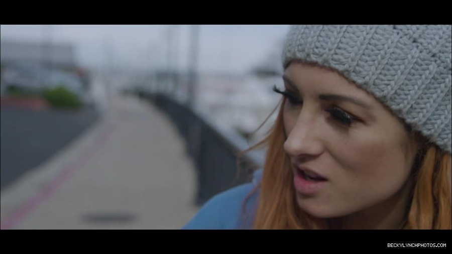 Becky_Lynch_mp4_000041800.jpg