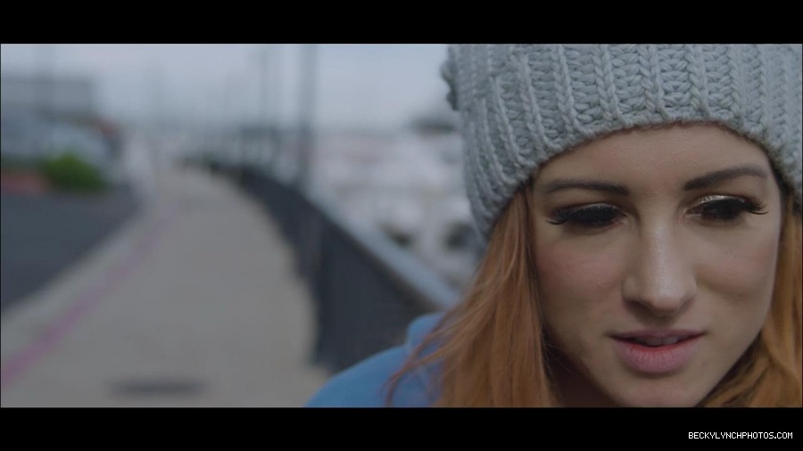 Becky_Lynch_mp4_000048200.jpg