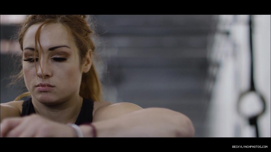 Becky_Lynch_mp4_000627300.jpg