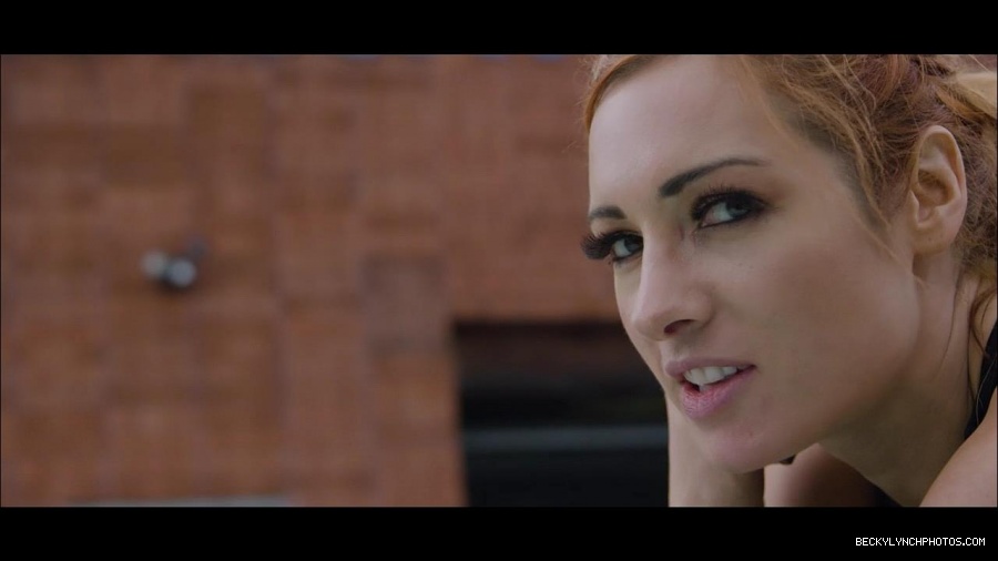 Becky_Lynch_mp4_000633300.jpg