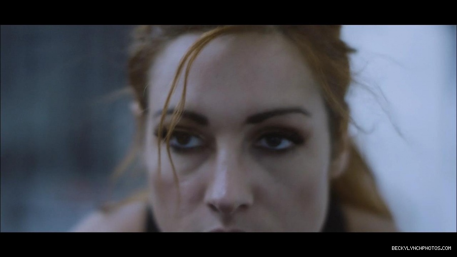 Becky_Lynch_mp4_000637300.jpg