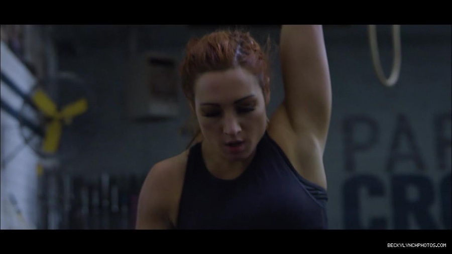 Becky_Lynch_mp4_000655300.jpg