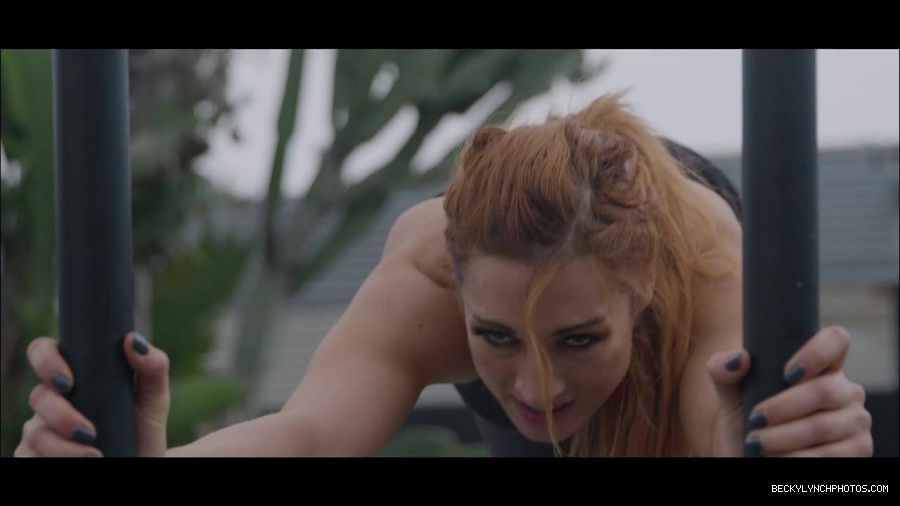 Becky_Lynch_mp4_000704100.jpg